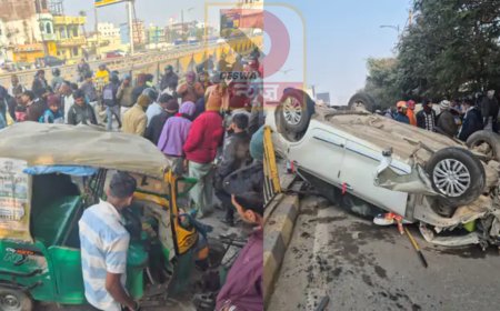गांधी मैदान ट्रैफिक थाना क्षेत्र में बड़ा एक्सीडेंट, कार–ऑटो की टक्कर,डिवाइडर तोड़ते हुए बीच सड़क पर गिरी