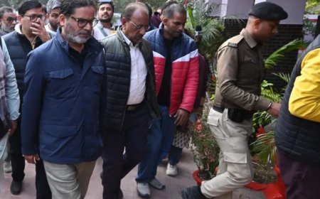 NEET छात्रा मौत मामला: SSP से मिले प्रशांत किशोर, पुलिसिया कार्रवाई पर उठाए सवाल, पक्षपात का आरोप