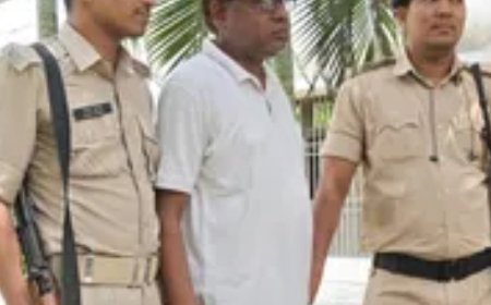 समस्तीपुर में घूसखोरी पर बड़ा एक्शन: रोसड़ा अस्पताल का लिपिक 1 लाख लेते रंगे हाथ गिरफ्तार