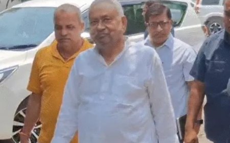 बिहार में बढ़ी राजनीतिक चर्चा, एक्टिव अंदाज में दिखे नीतीश कुमार
