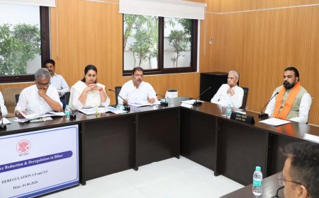 नागरिक सेवाओं के लिए लोगों को बार-बार कार्यालयों का चक्कर ना लगाना पड़े, सीएम का निर्देश-निवेश एवं व्यवसाय के लिए सुगम वातावरण बनाएं अधिकारी