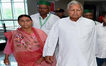 लालू परिवार की सुरक्षा पर 'महाभारत': राबड़ी देवी ने लौटाए सभी सुरक्षाकर्मी, तेजस्वी ने भी छोड़ी Y+ सिक्योरिटी