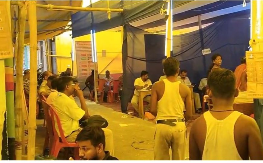  बांकीपुर उपचचुनाव : दिन चढ़ने के साथ रफ्तार पकड़ते मतदान के बीच 1.17 लाख कैश बरामद, बूथ-143 पर ईवीएम खराब होने के बाद हंगामा