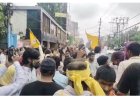 आधी गिनती में हिला भाजपा का अभेद्य किला :  17 वें राउंड के बाद पीके 9581 वोट से आगे, जन सुराज कार्यालय में जश्न 