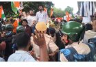 पटना में पीएचडी होल्डर्स का उग्र प्रदर्शन; आर ब्लॉक पर पुलिस और प्रदर्शनकारियों में तनातनी, लोकभवन मार्च रोका