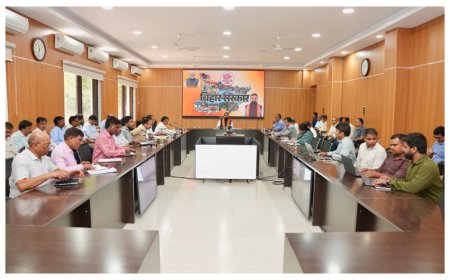 मेट्रो निर्माण के कारण लोगों के आवागमन में न आए बाधा, सीएम का निर्देश-नेहरू पथ पर सुगम एवं निर्बाध यातायात सुनिश्चित करें 