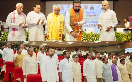 जनप्रतिनिधियों से AI एवं कंप्यूटर तकनीक का अधिकतम उपयोग कर विकास कार्यों की गुणवत्ता और पारदर्शिता बढ़ाने का आह्वान