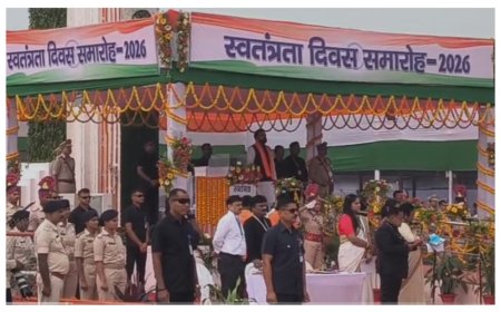 गांधी मैदान से एलान : हाईकोर्ट के न्यायाधीश की निगरानी में बनेगी 'एग्जाम कंट्रोल कमेटी', सीएम सम्राट चौधरी ने फहराया तिरंगा
