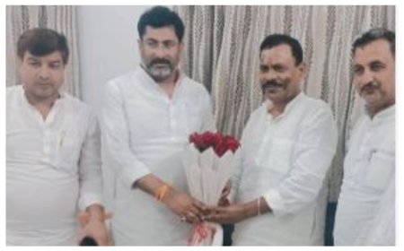 लोजपा (रामविलास) में बड़ा सांगठनिक फेरबदल; सुरेंद्र विवेक बने बिहार के नए प्रदेश अध्यक्ष, राजू तिवारी को राष्ट्रीय टीम में जगह
