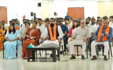 'मन की बात' के लाइव प्रसारण में शामिल हुए मुख्यमंत्री, कहा-पीएम का संदेश युवाओं, महिलाओं और विद्यार्थियों को नई ऊर्जा देने वाला 