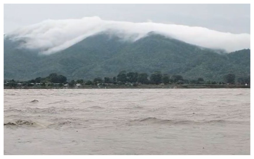 नेपाल में त्रिशूली नदी का बांध टूटने से भारी तबाही, उत्तर बिहार में बाढ़ का गंभीर खतरा, वाल्मीकिनगर बराज की सुरक्षा सख्त