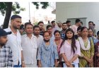 टीआरई-4 में मौका देने की मांग को लेकर शिक्षा मंत्री के आवास पर उमड़े सीटीईटी अपीयरिंग अभ्यर्थी, पूछा-हमारे साथ सौतेला व्यवहार क्यों ?