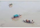 हाजीपुर में गांधी सेतु के पाया नंबर नौ के पास बोल्डर से टकराकर बाढ़ के पानी में डूबी नाव; आठ लोग बचाए गए, दो की तलाश जारी