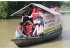 नदियों के जलस्तर में गिरावट शुरू, 10 लाख से अधिक प्रभावितों को दोनों समय मिल रहा भोजन, महिलाओं के बीच सैनिटेरी पैड का भी वितरण