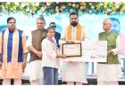 टॉपरों का सम्मान : नौकरी लेनेवाले नहीं, नौकरी देनेवाले बनें युवा; सीएम बोले-बिहार में युवाओं के लिए रोजगार और उद्यमिता के भी नए अवसर 