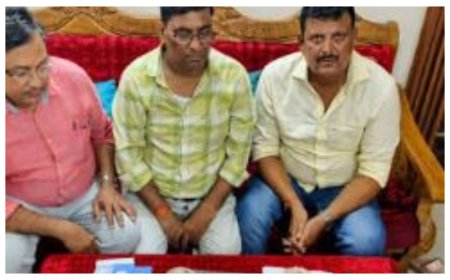 पूर्णिया में पोस्टेड रिश्वतखोर कार्यपालक अभियंता पटना में गिरफ्तार; निगरानी की टीम ने घूस लेते रंगेहाथ दबोचा.. लॉकर और घर भी खंगाला