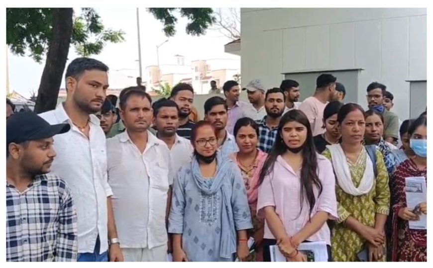 टीआरई-4 में मौका देने की मांग को लेकर शिक्षा मंत्री के आवास पर उमड़े सीटीईटी अपीयरिंग अभ्यर्थी, पूछा-हमारे साथ सौतेला व्यवहार क्यों ?