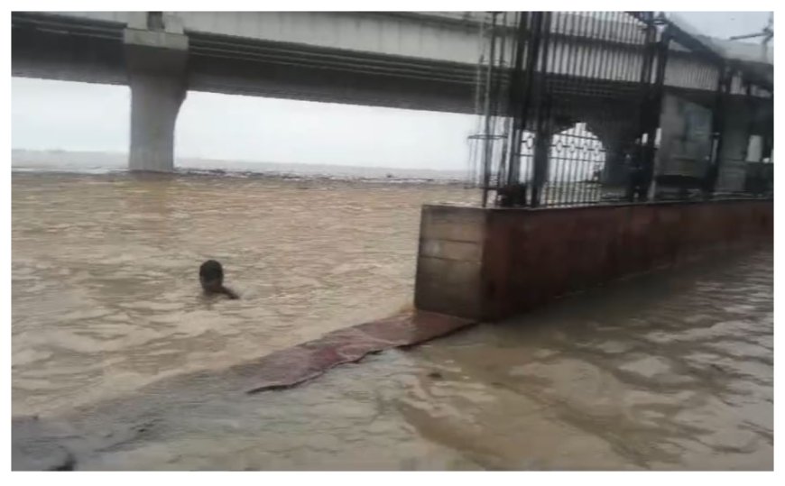 पटना में गंगा रौद्र रूप में : खतरे के निशान से 1.11 मीटर ऊपर बह रही नदी; दियारा जलमग्न, कई रास्तों पर आवाजाही ठप