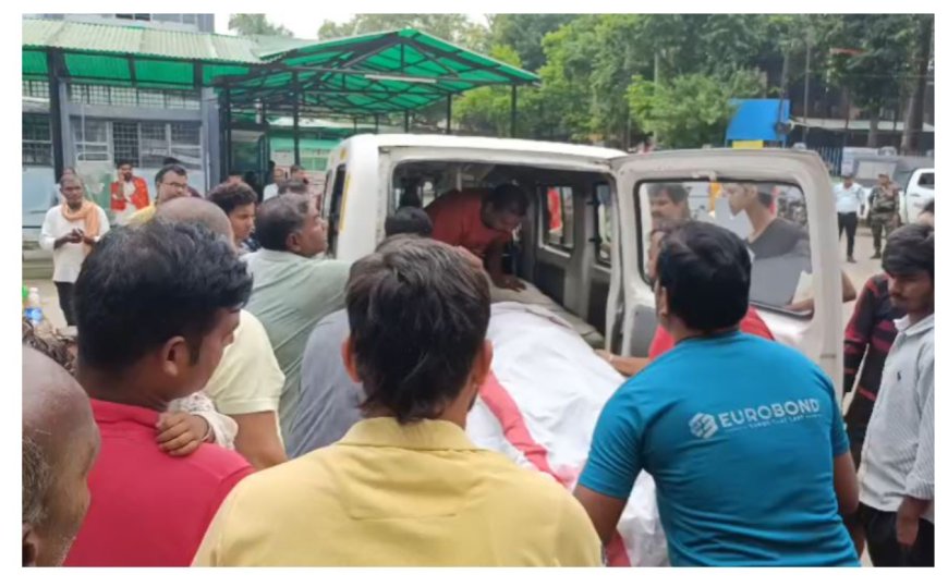 भागलपुर में तेज रफ्तार अनियंत्रित बस ने बाइक सवार तीन युवकों को रौंदा, बाइपास फोरलेन पर हुआ बड़ा हादसा